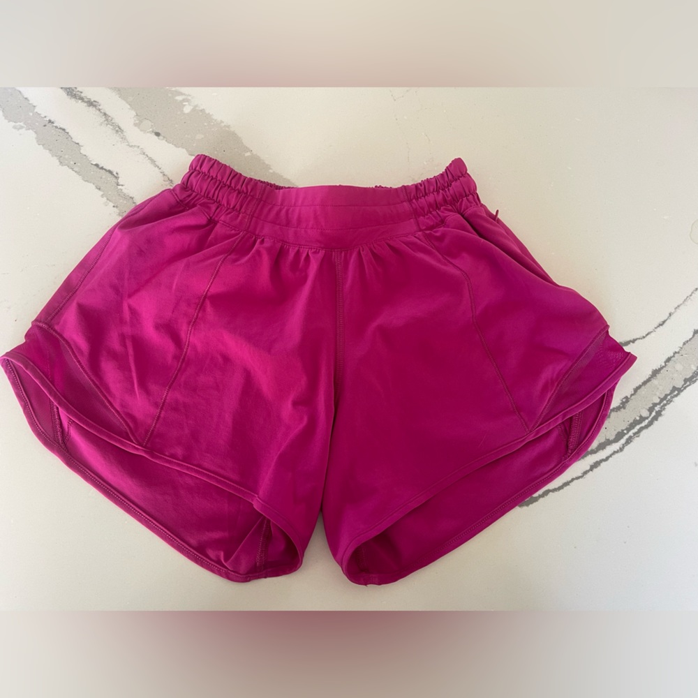 Raspberry Lululemon Hotty Hot size 2 4in
